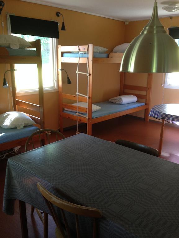 Sjölunda Semesterby Hotel Lidkoping Ruang foto